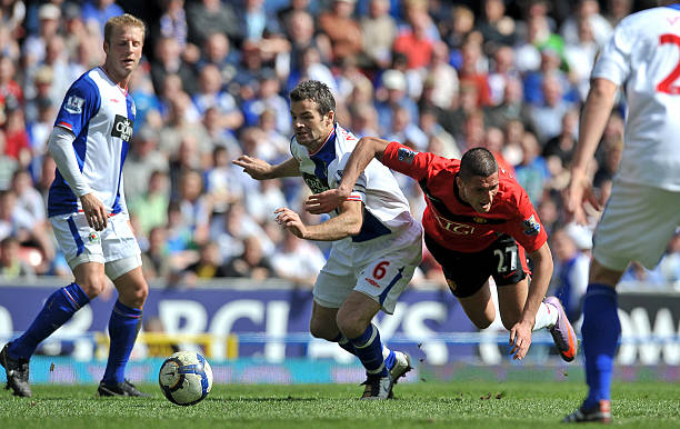 在问鼎桂冠 在问鼎桂冠